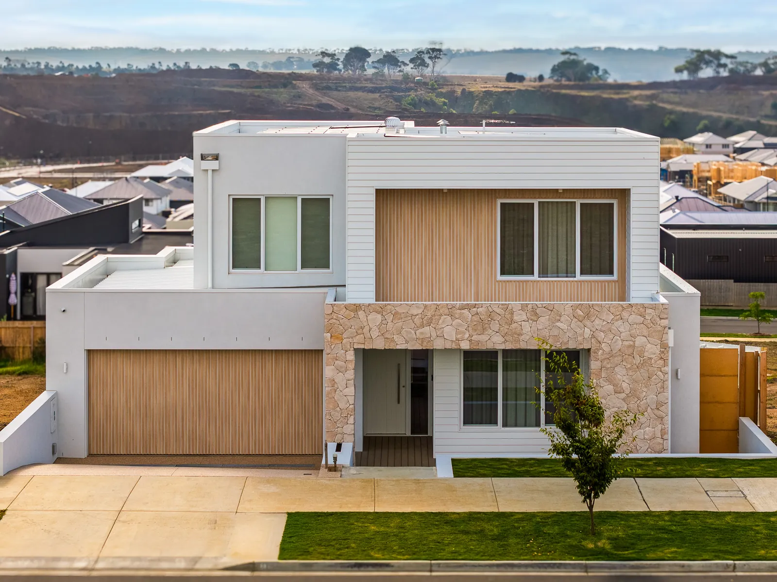 Street facade of a completed custom build at Elevation Drive, Fyansford